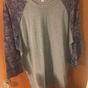 Mid Length Sleeve Shirt